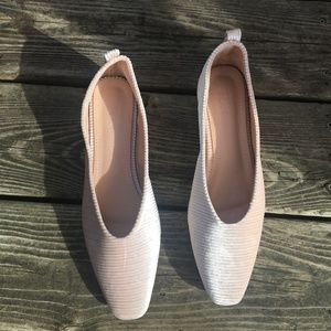 Shoes: TIJN Textured Almond Toe Cream / Light Beige Ballet Flats  (Women's 9)